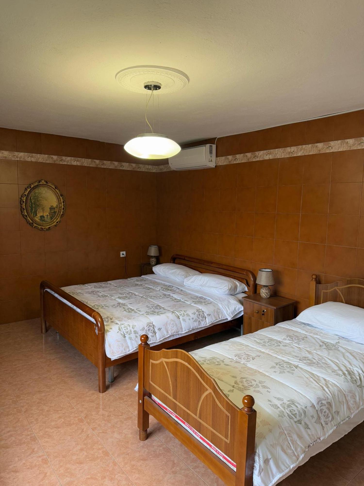 Shkodra Guest House 2 Kültér fotó
