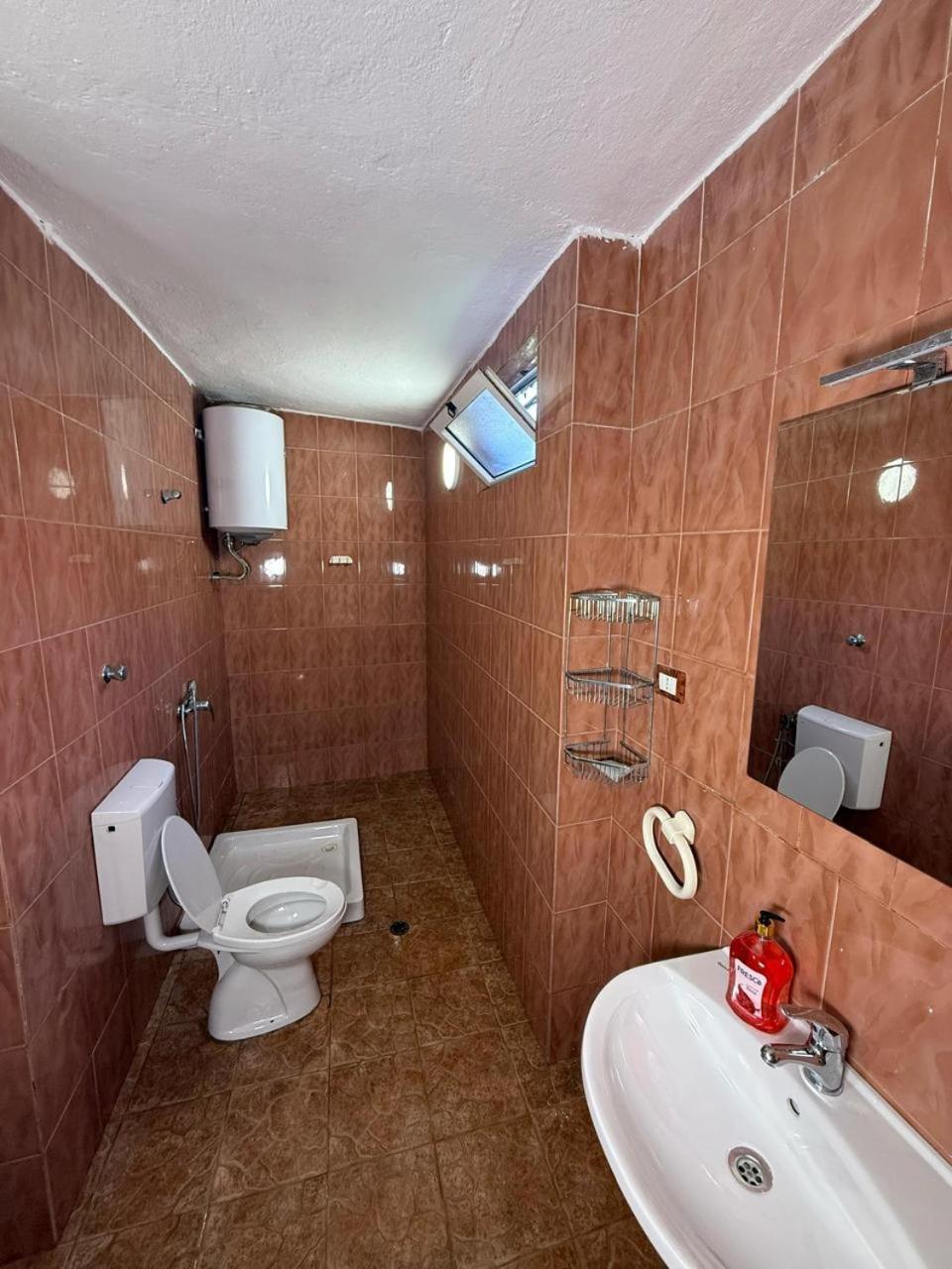 Shkodra Guest House 2 Kültér fotó